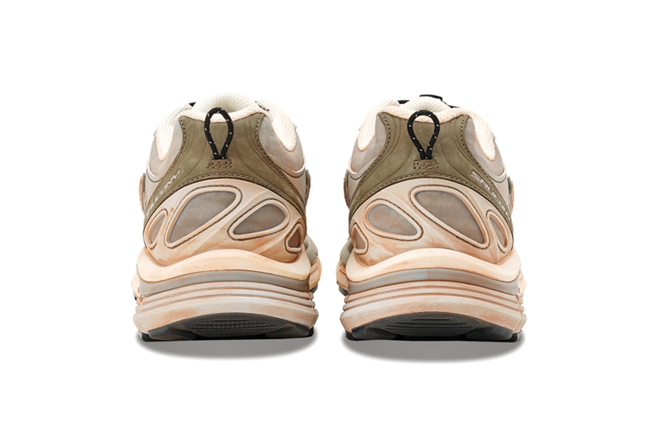COSTS x Saucony Kinvara 4 RE "Taupe Grey"