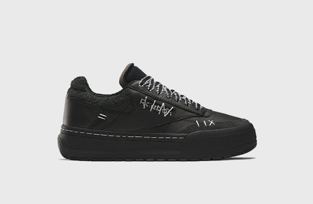 Universal Monsters x Reebok Club C Megacourt "The Bride of Frankenstein" Universal Monsters x Reebok Club C Megacourt "The Bride of Frankenstein"