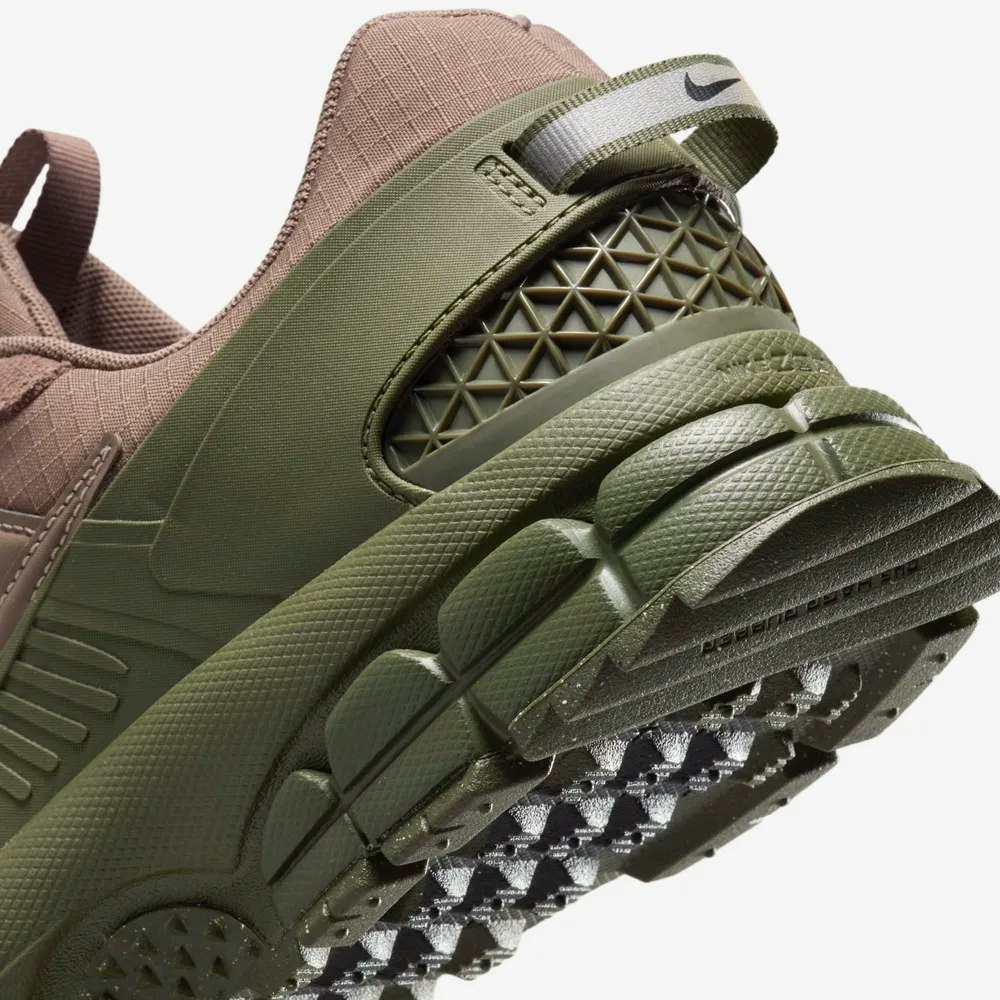 Nike Zoom Vomero Roam "Mink Brown"