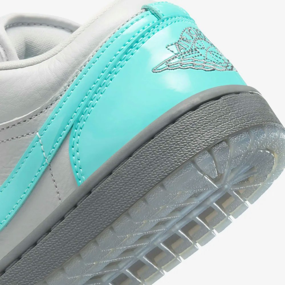 Air Jordan 1 Low SE "Polaroid" 