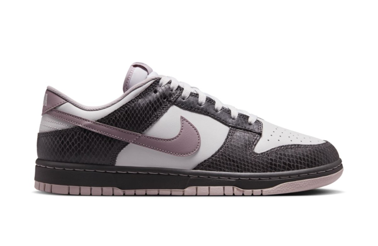 Nike Dunk Low SE "Snakeskin" (Medium Ash) Nike Dunk Low SE "Snakeskin" (Medium Ash)