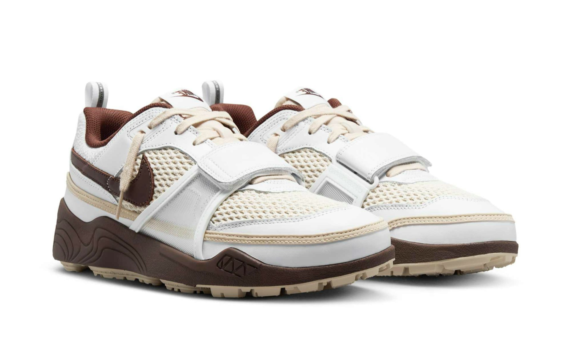 Travis Scott x Nike Zoom Field Jaxx "Light Chocolate"
