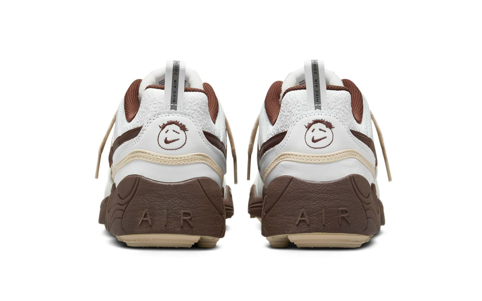 Travis Scott x Nike Zoom Field Jaxx "Light Chocolate"