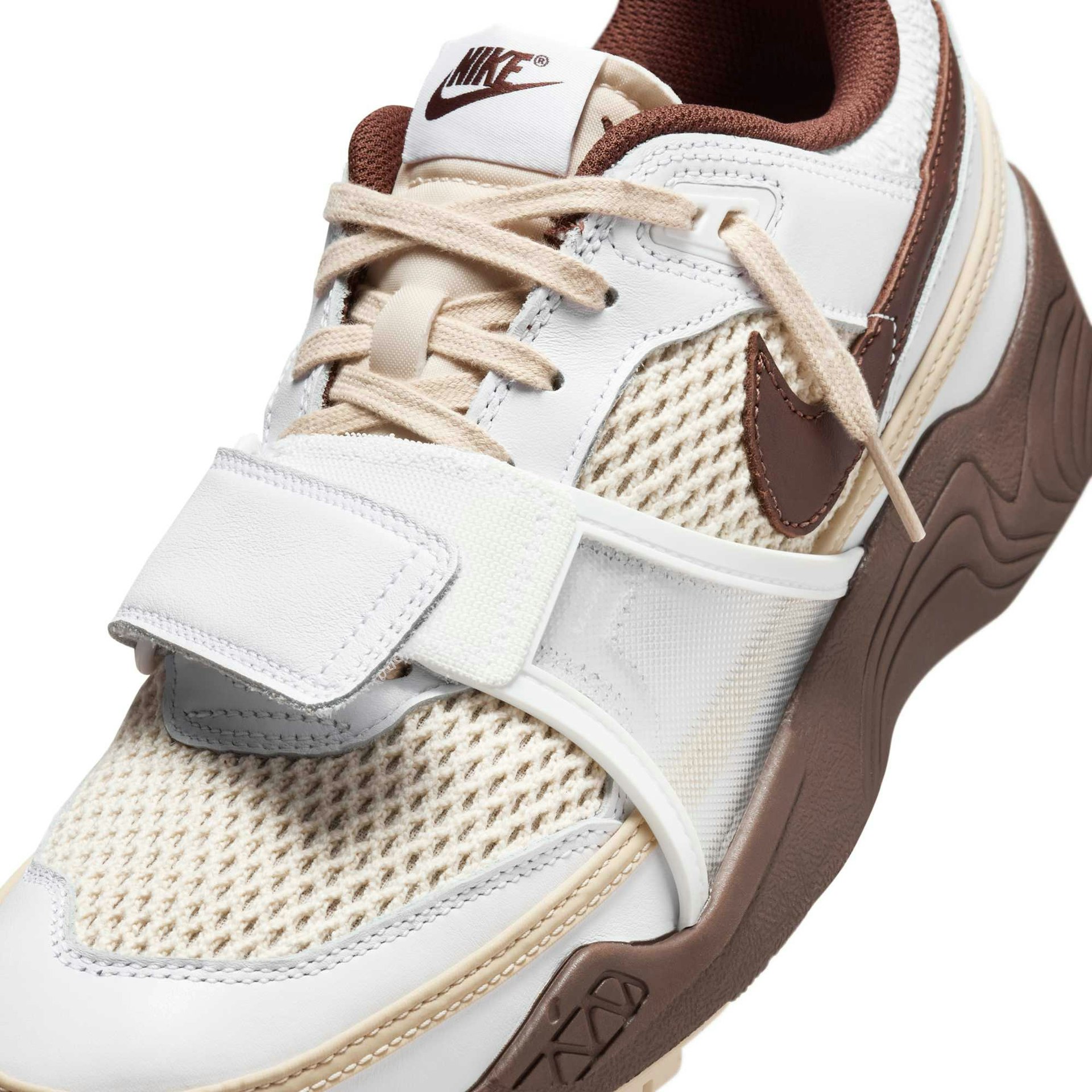 Travis Scott x Nike Zoom Field Jaxx "Light Chocolate"