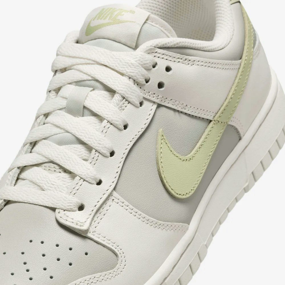 Nike Dunk Low Mini Swoosh "Phantom"