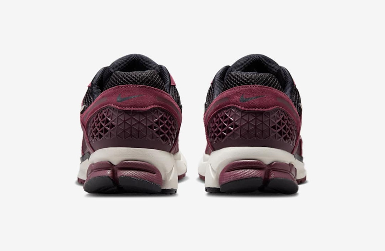 Nike Zoom Vomero 5 "Dark Team Red"
