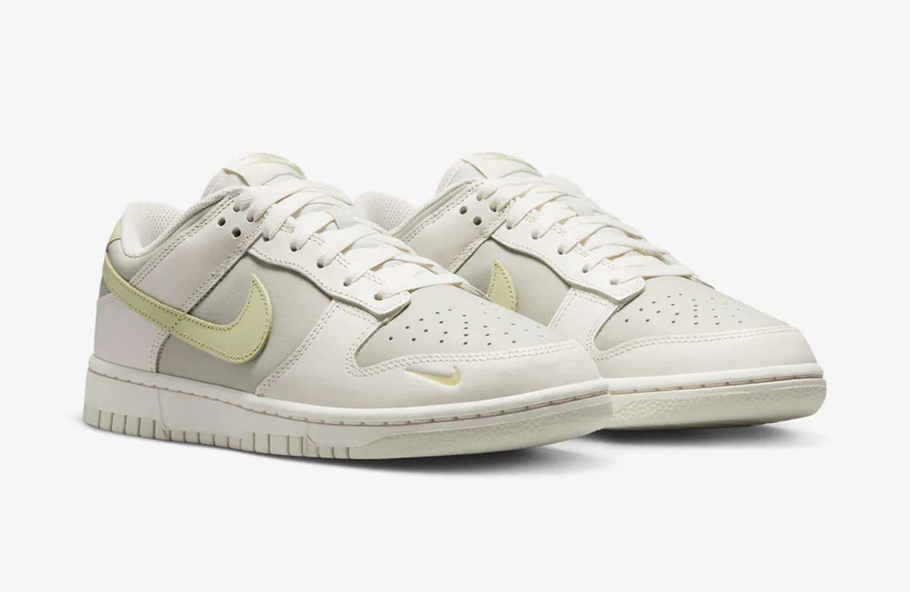Nike Dunk Low Mini Swoosh "Phantom"