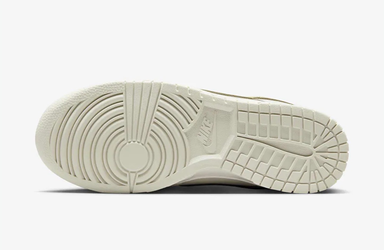 Nike Dunk Low Mini Swoosh "Phantom"