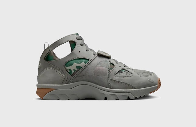 Corteiz x Nike Air Trainer Huarache "Flat Pewter" Corteiz x Nike Air Trainer Huarache "Flat Pewter"