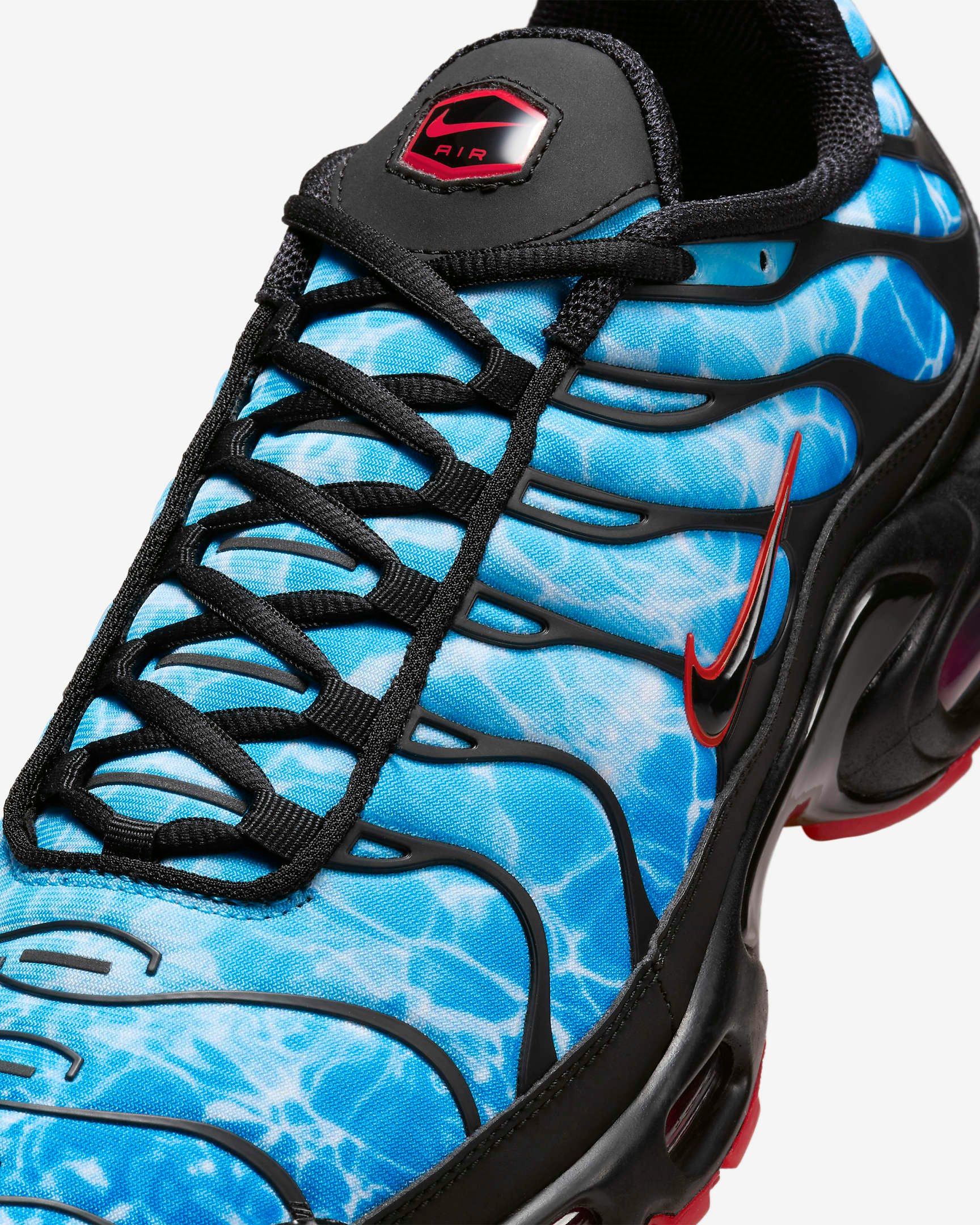 Nike Air Max Plus "Shark Attack"