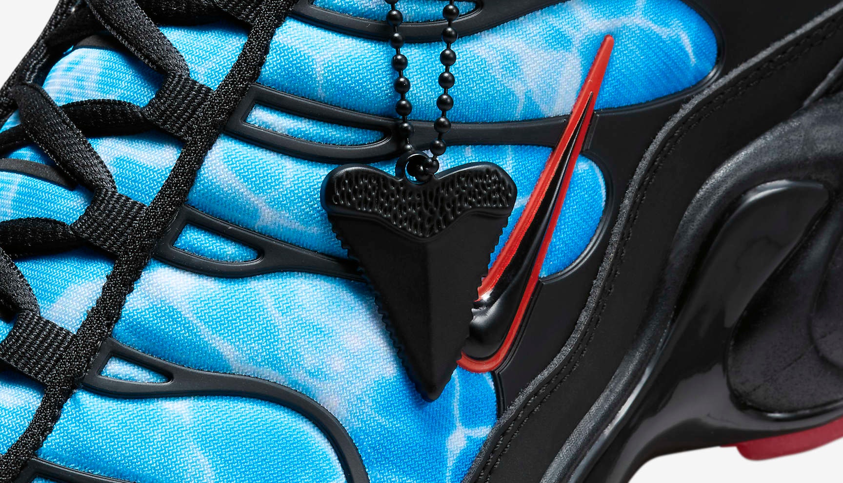 Nike Air Max Plus "Shark Attack"