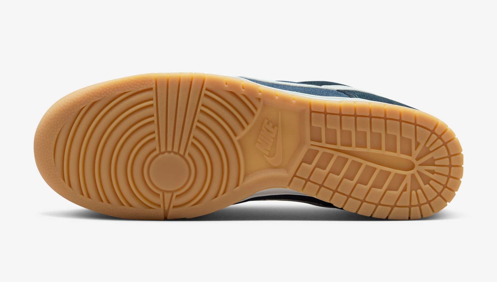 Nike Dunk Low SE "Armory Navy"