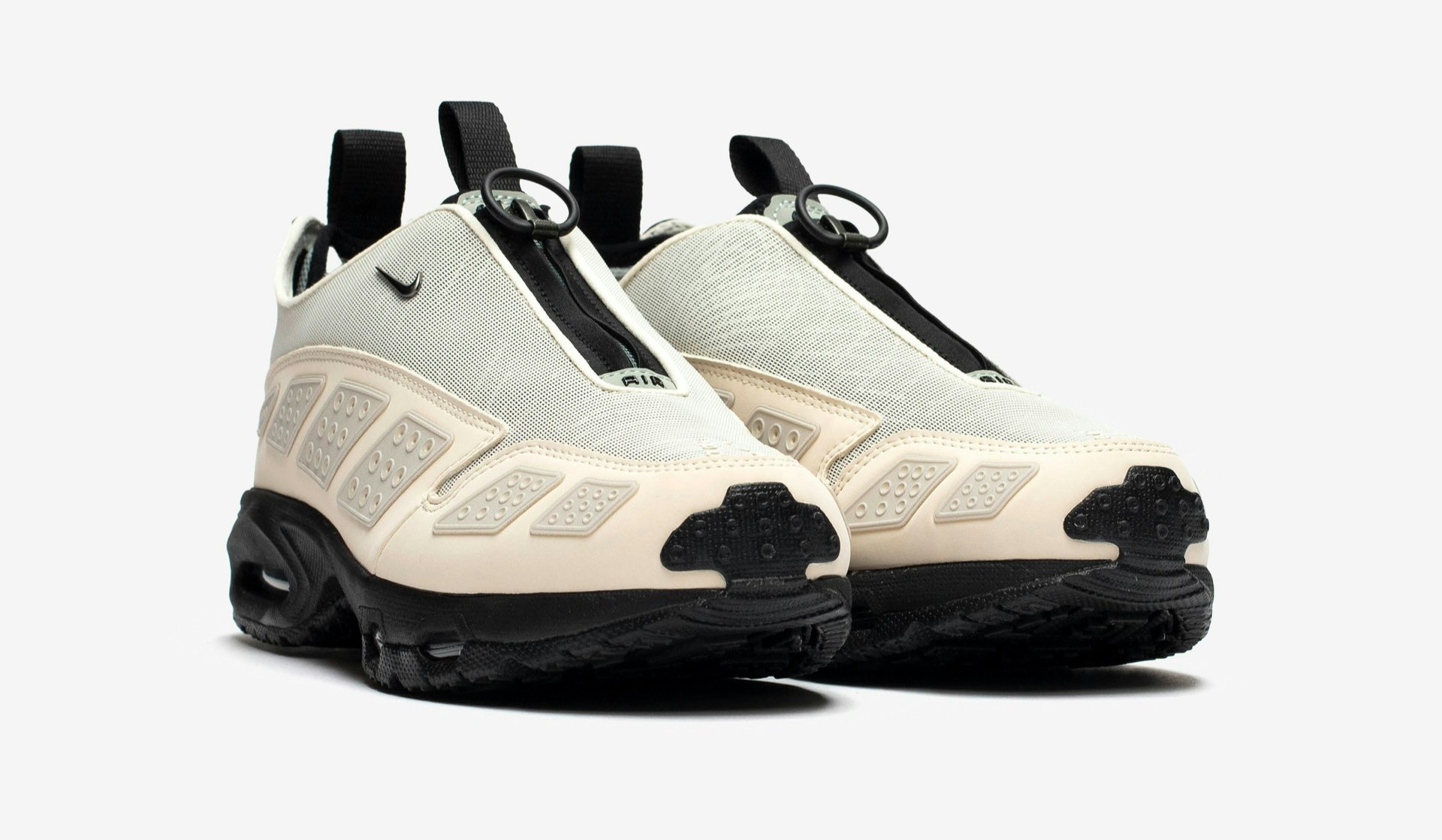 Nike Air Max SNDR "Obscura"