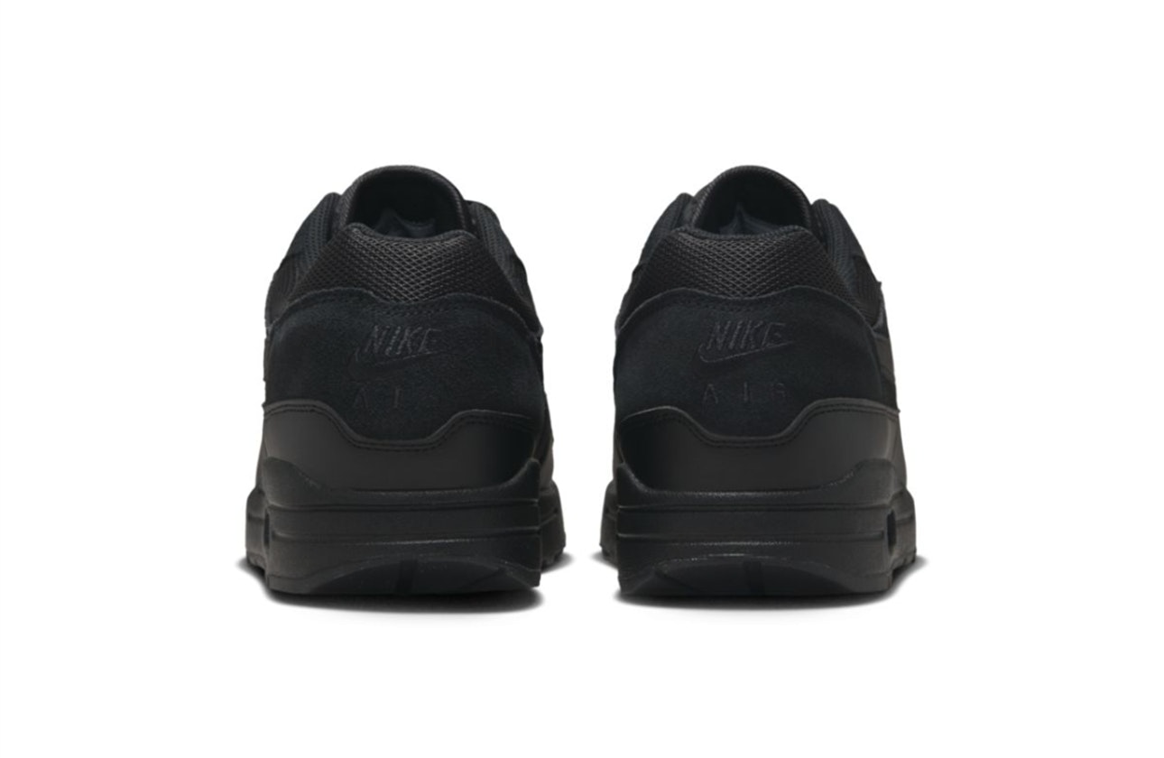 Nike Air Max 1 "Black Cat"