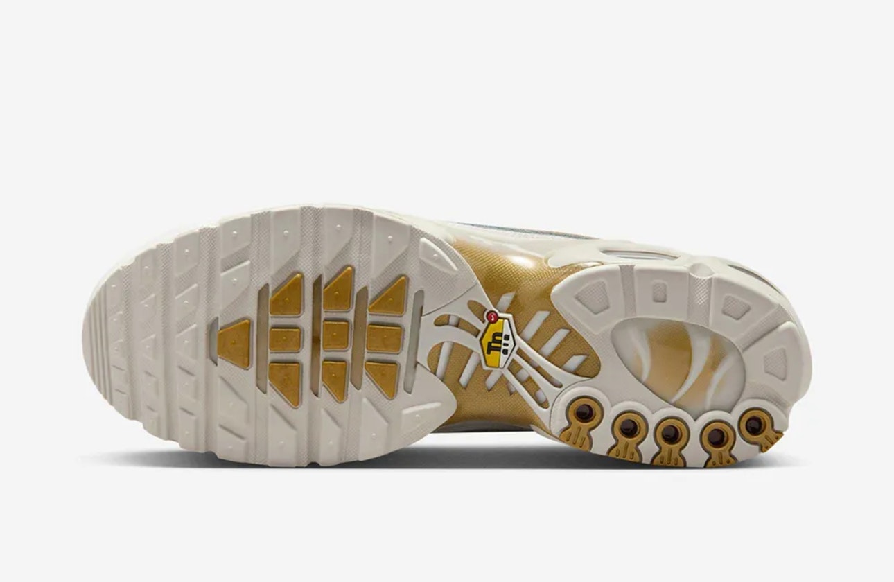 Nike Air Max Plus Tiempo "Metallic Gold"