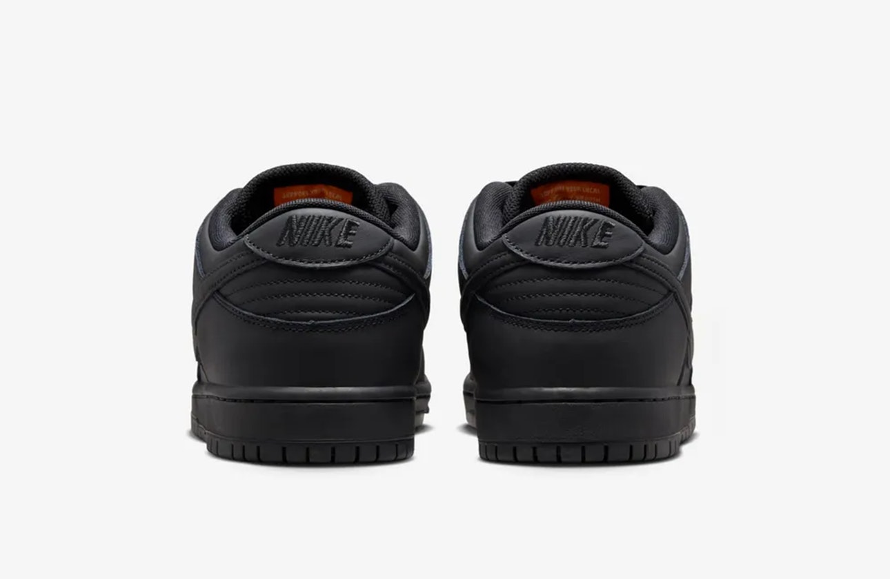 Nike SB Dunk Low ISO "Triple Black"