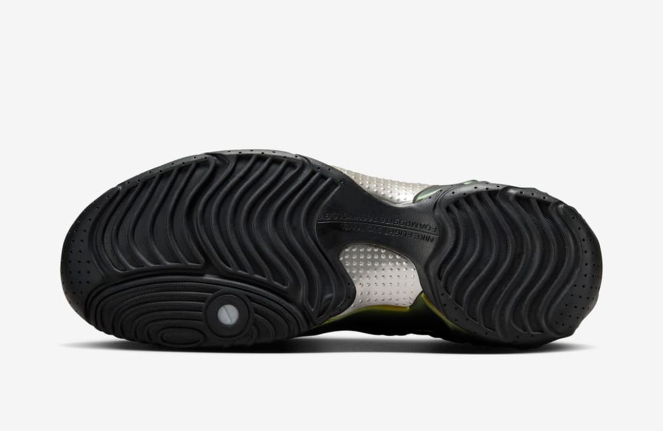 Nike Air Flightposite "Metallic Gold"