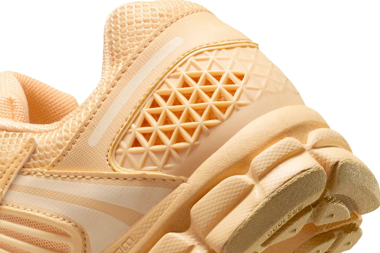 Nike Zoom Vomero 5 "Celestial Gold"