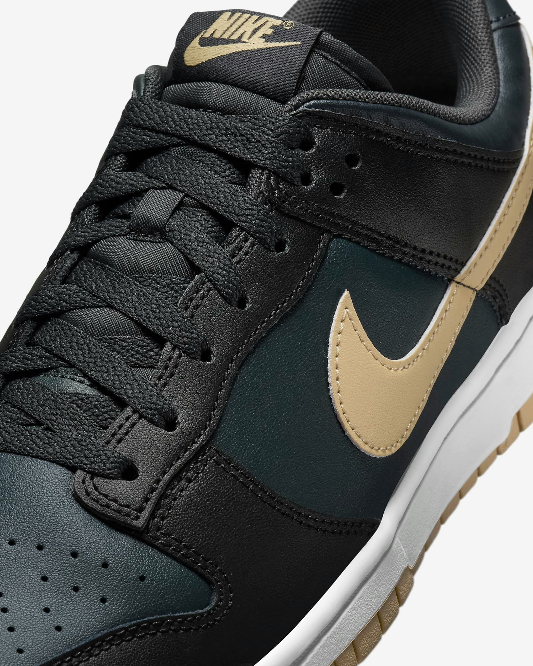 Nike Dunk Low Retro "Black Sesame"