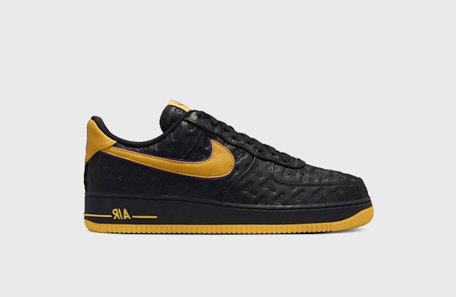 Kobe Bryant x Nike Air Force 1 Low "Lakers Away" Kobe Bryant x Nike Air Force 1 Low "Lakers Away"