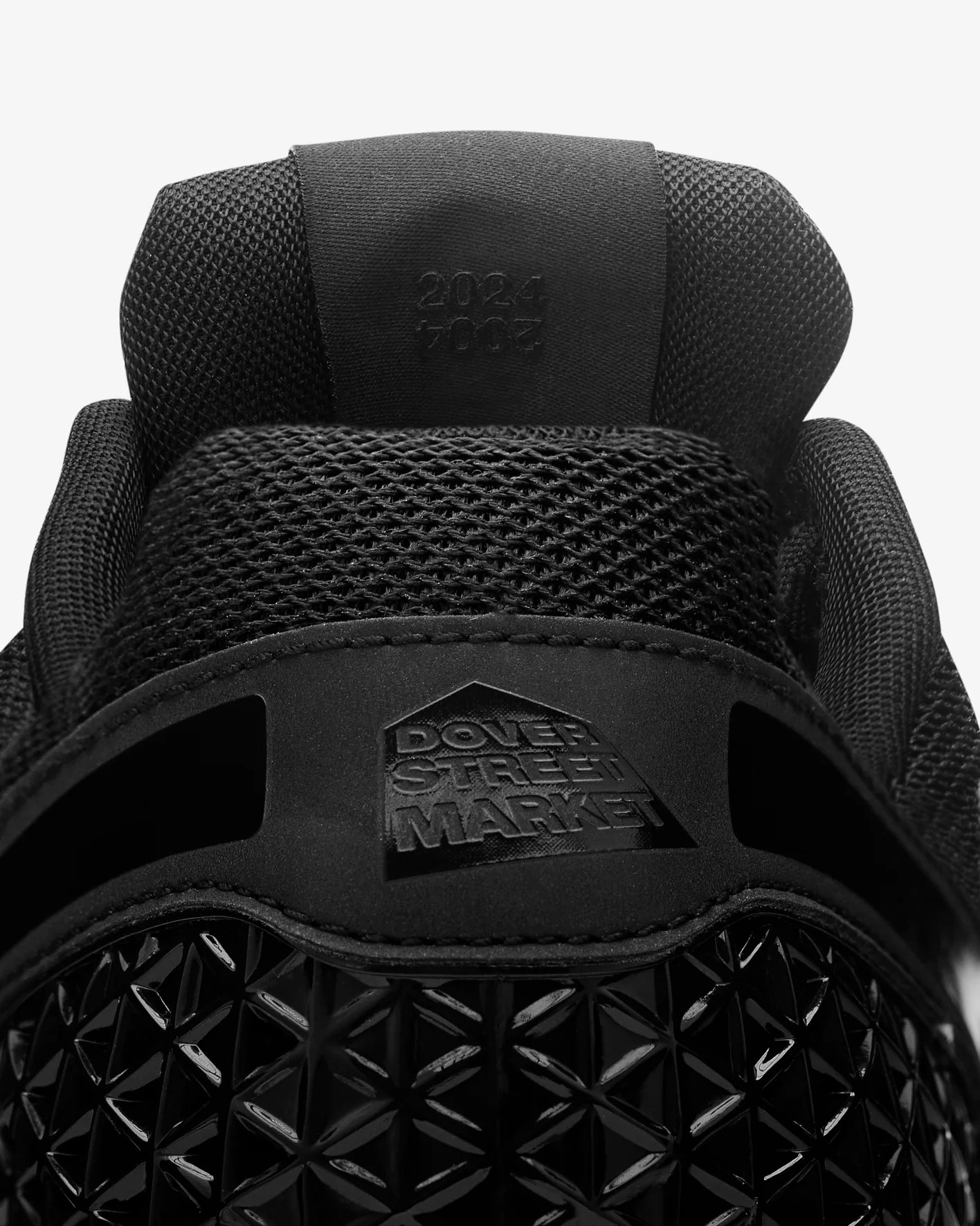 Dover Street Market x Nike Zoom Vomero 5 SP "Triple Black"