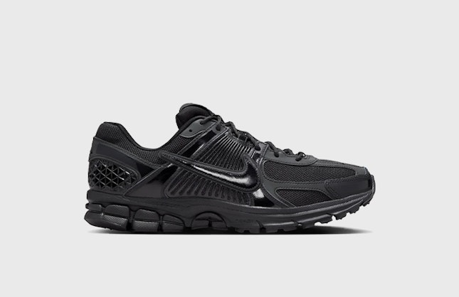 Dover Street Market x Nike Zoom Vomero 5 SP "Triple Black"