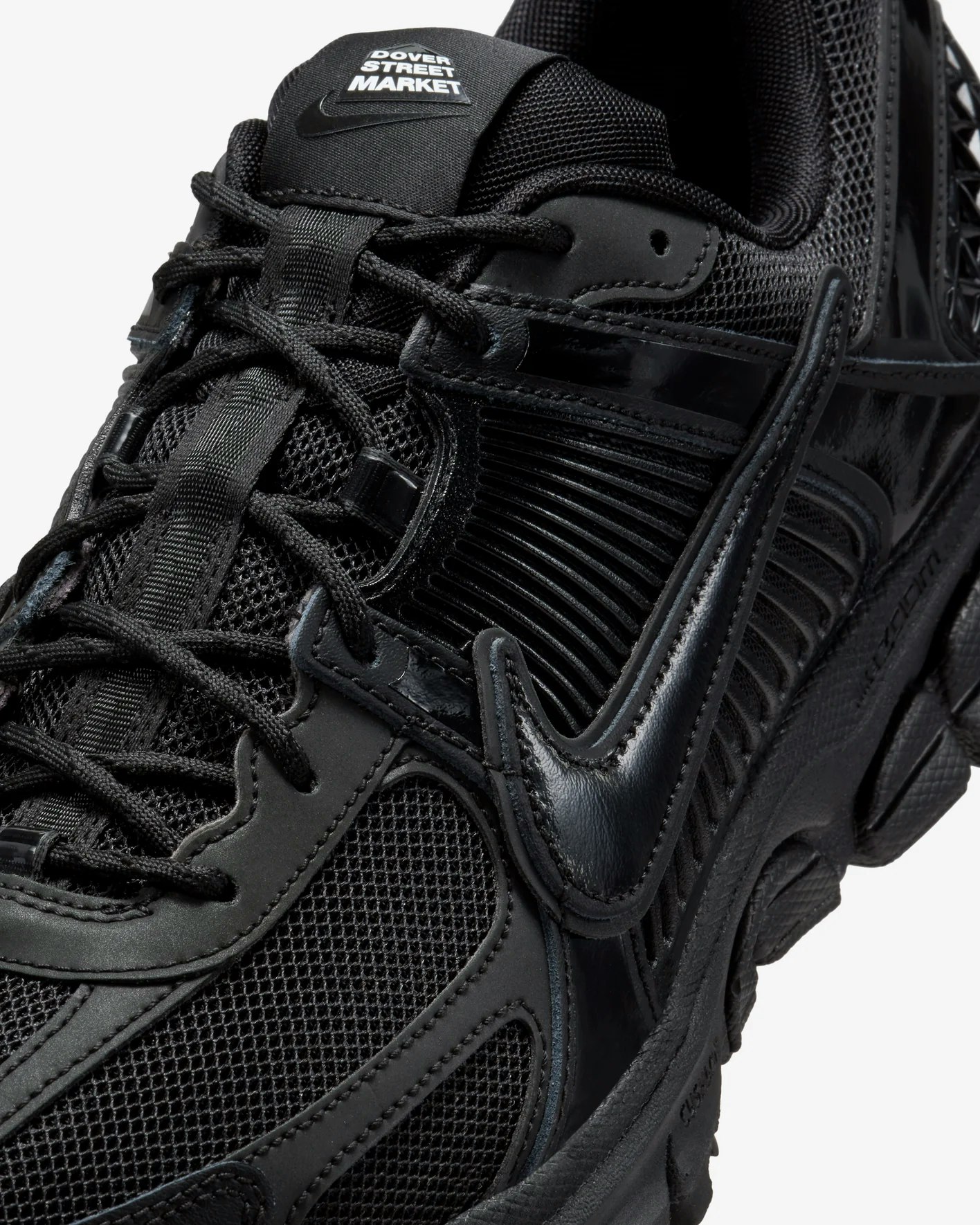 Dover Street Market x Nike Zoom Vomero 5 SP "Triple Black"