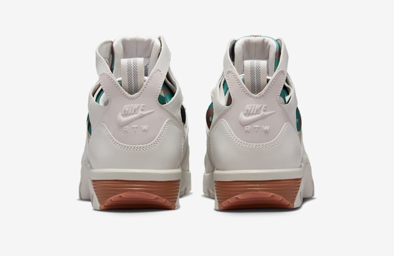 Corteiz x Nike Air Trainer Huarache "Light Bone"
