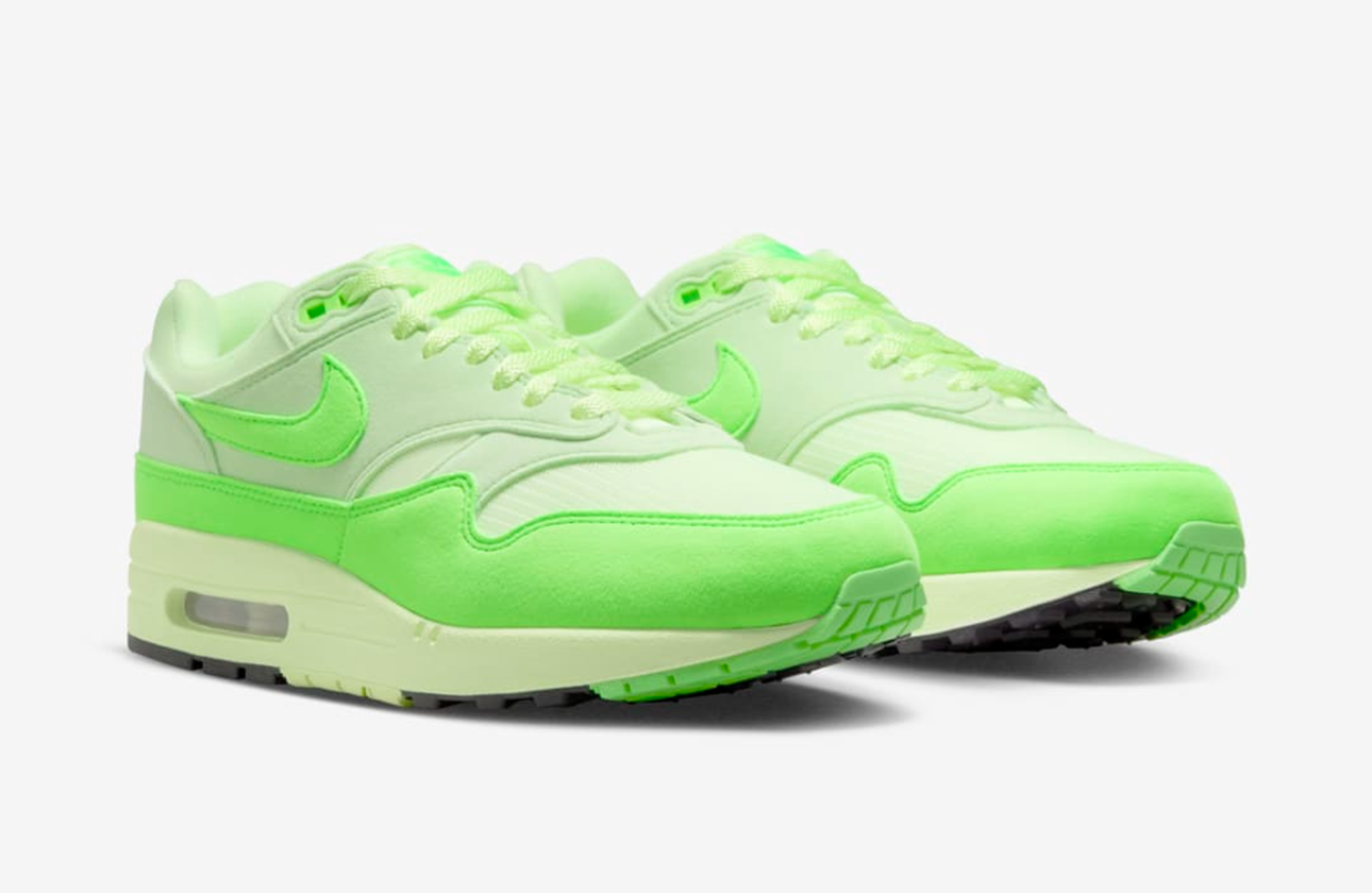 nike white and neon green air max 98 sneakers