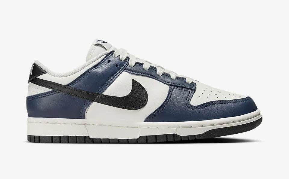 Nike Dunk Low "Midnight Navy"