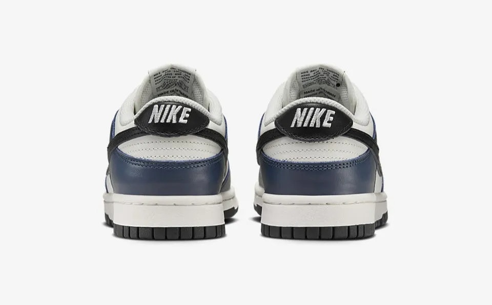 Nike Dunk Low "Midnight Navy"