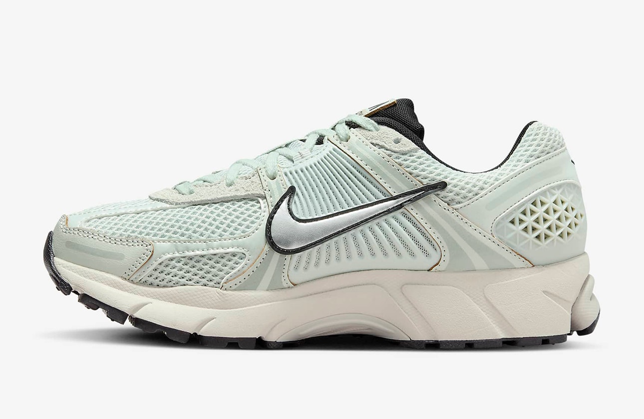 Nike Zoom Vomero 5 "Light Silver"
