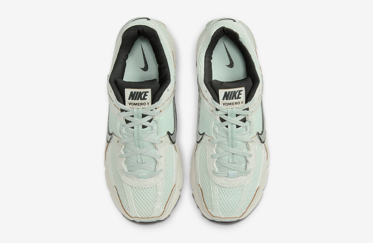 Nike Zoom Vomero 5 "Light Silver"