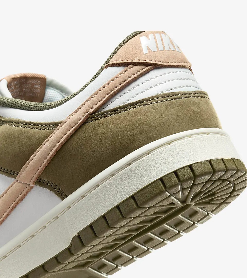 Nike Dunk Low "Medium Olive"