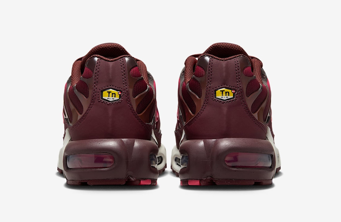 Nike Air Max Plus "Burgundy Crush"