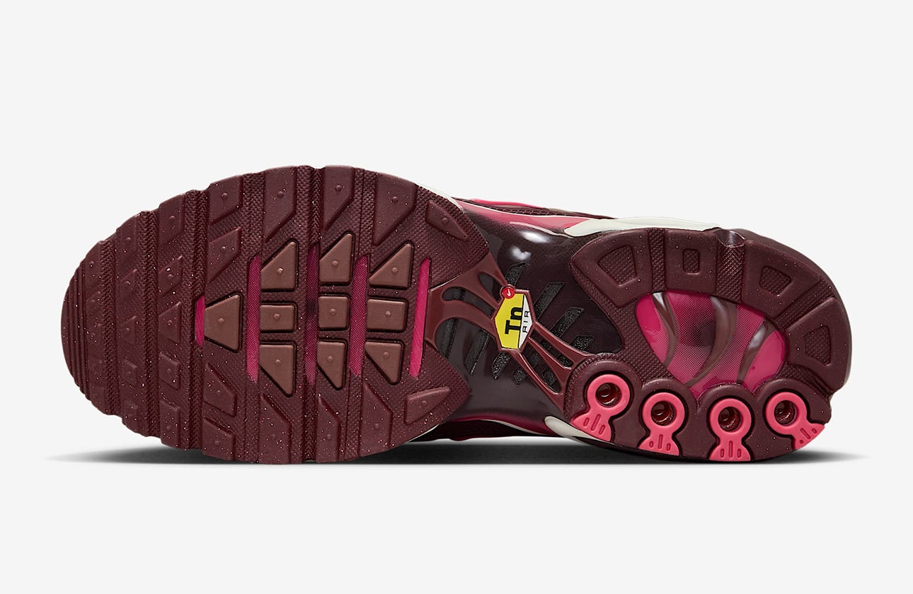 Nike Air Max Plus "Burgundy Crush"