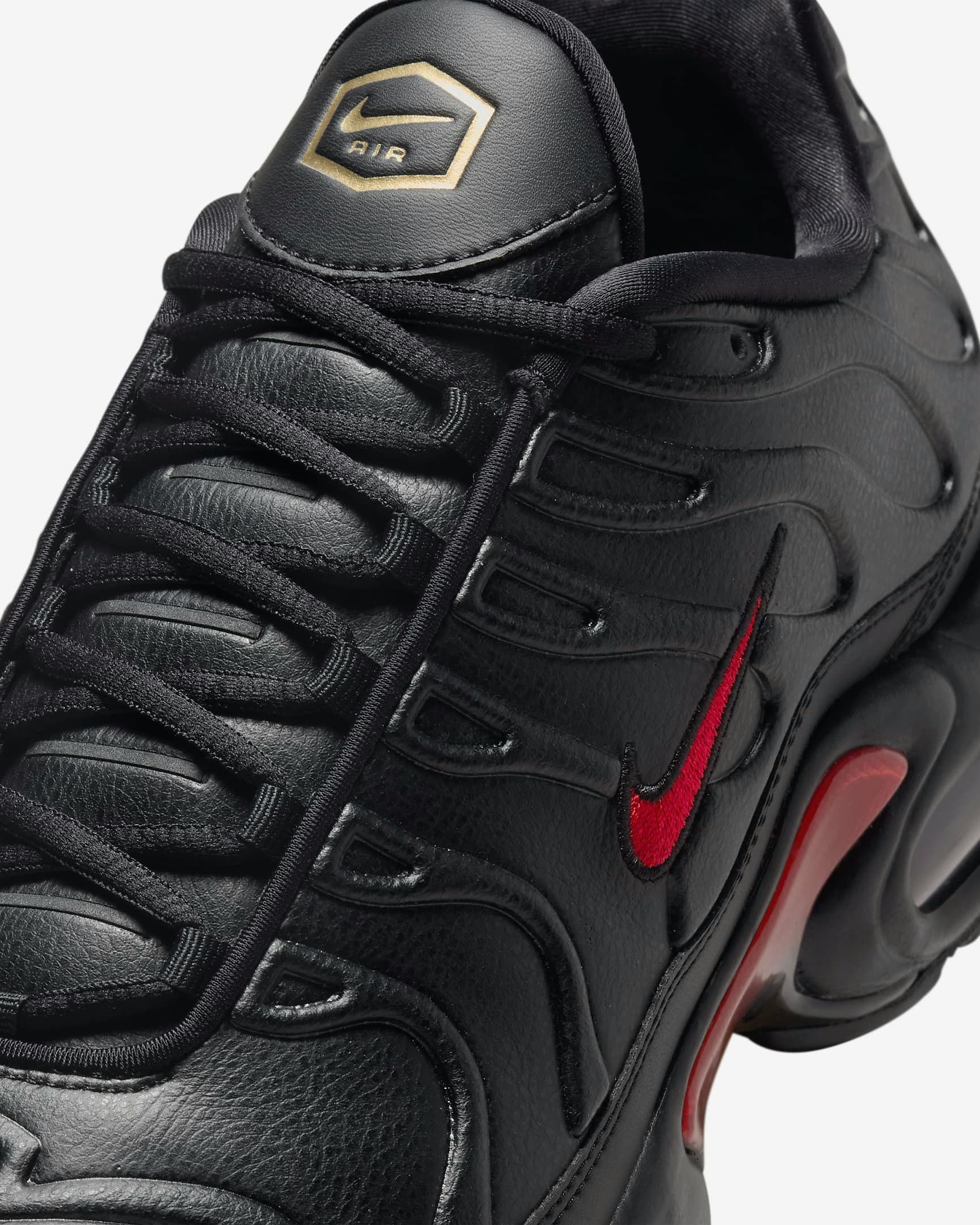 Nike Air Max Plus PRM "Bred" Nike Air Max Plus PRM "Bred"