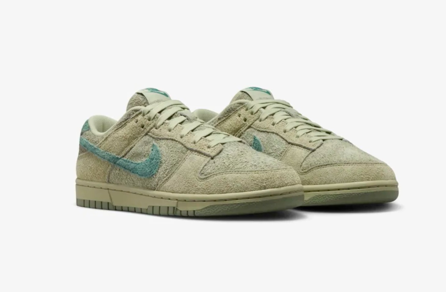 Nike Dunk Low "Olive Aura"