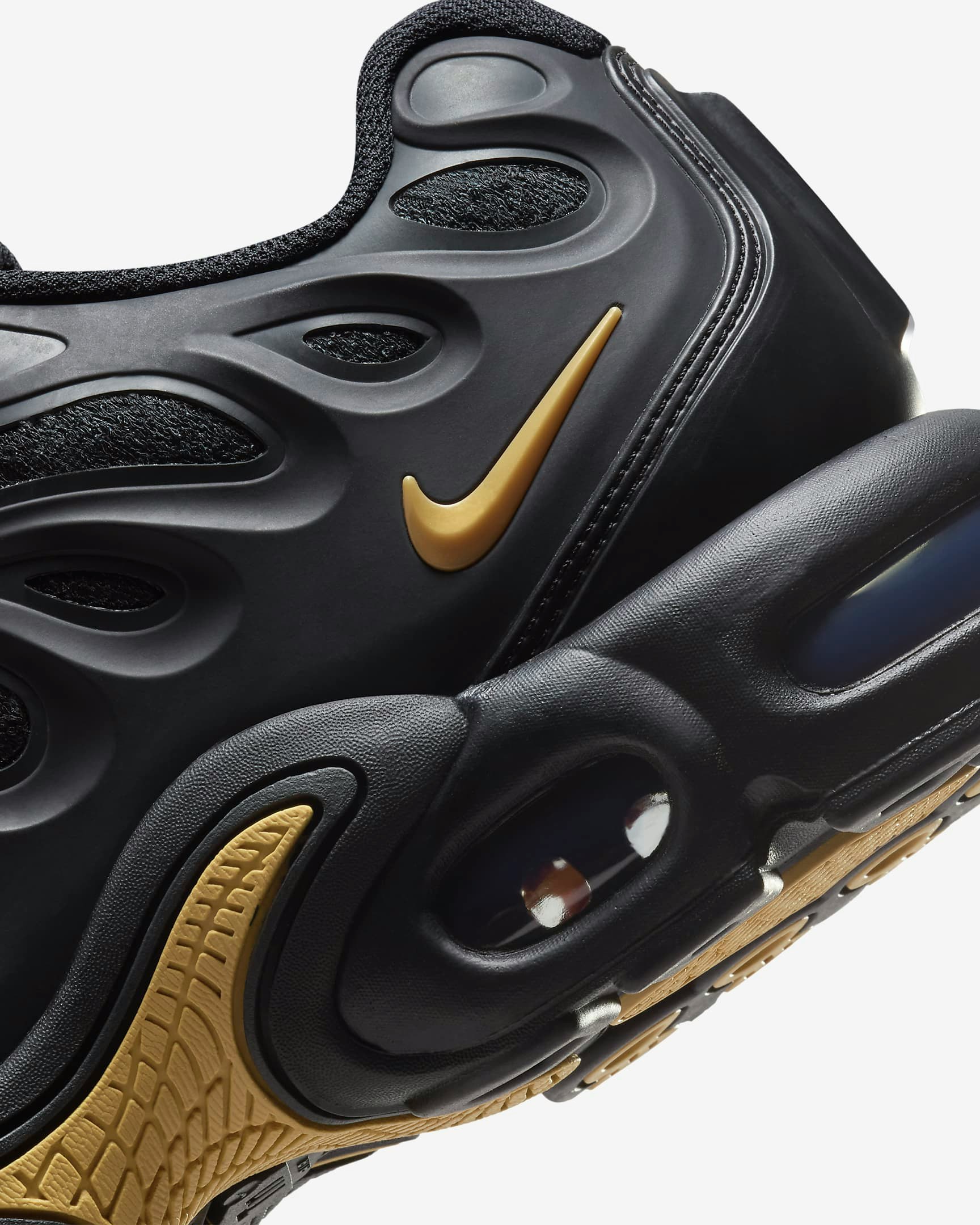 PSG x Nike Air Max Plus Drift "Black"