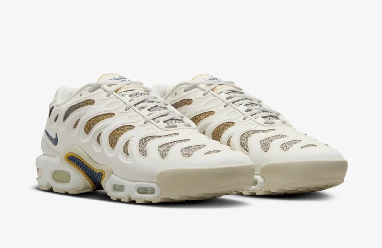 PSG x Nike Air Max Plus Drift "Sail"