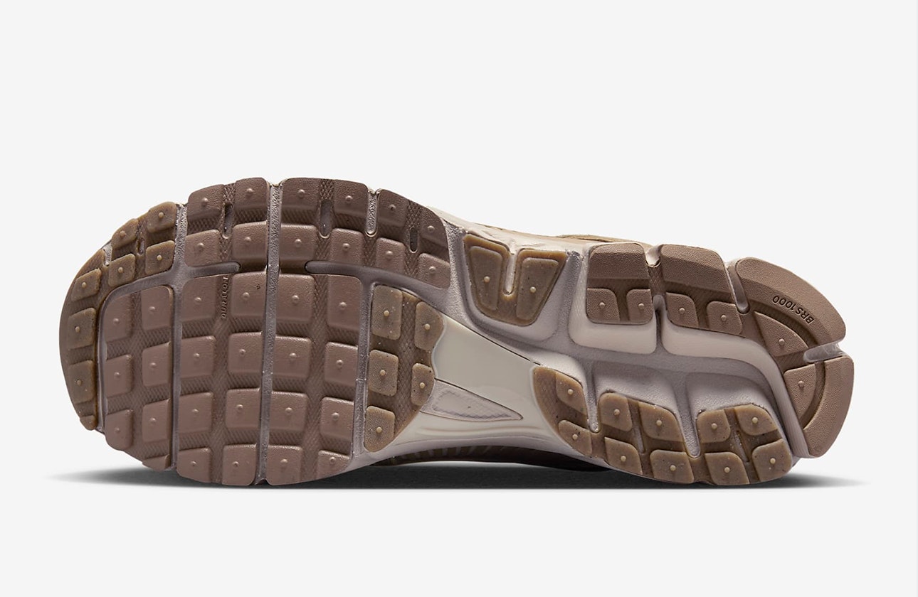 Nike Zoom Vomero 5 "Light Orewood Brown"