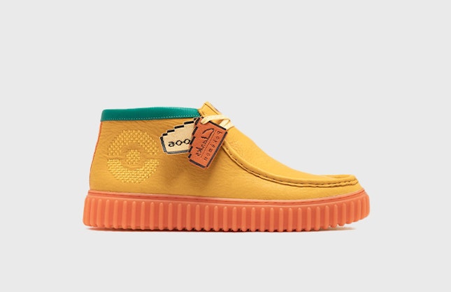 Pokémon x Clarks Originals Torhill Explore "Charizard"