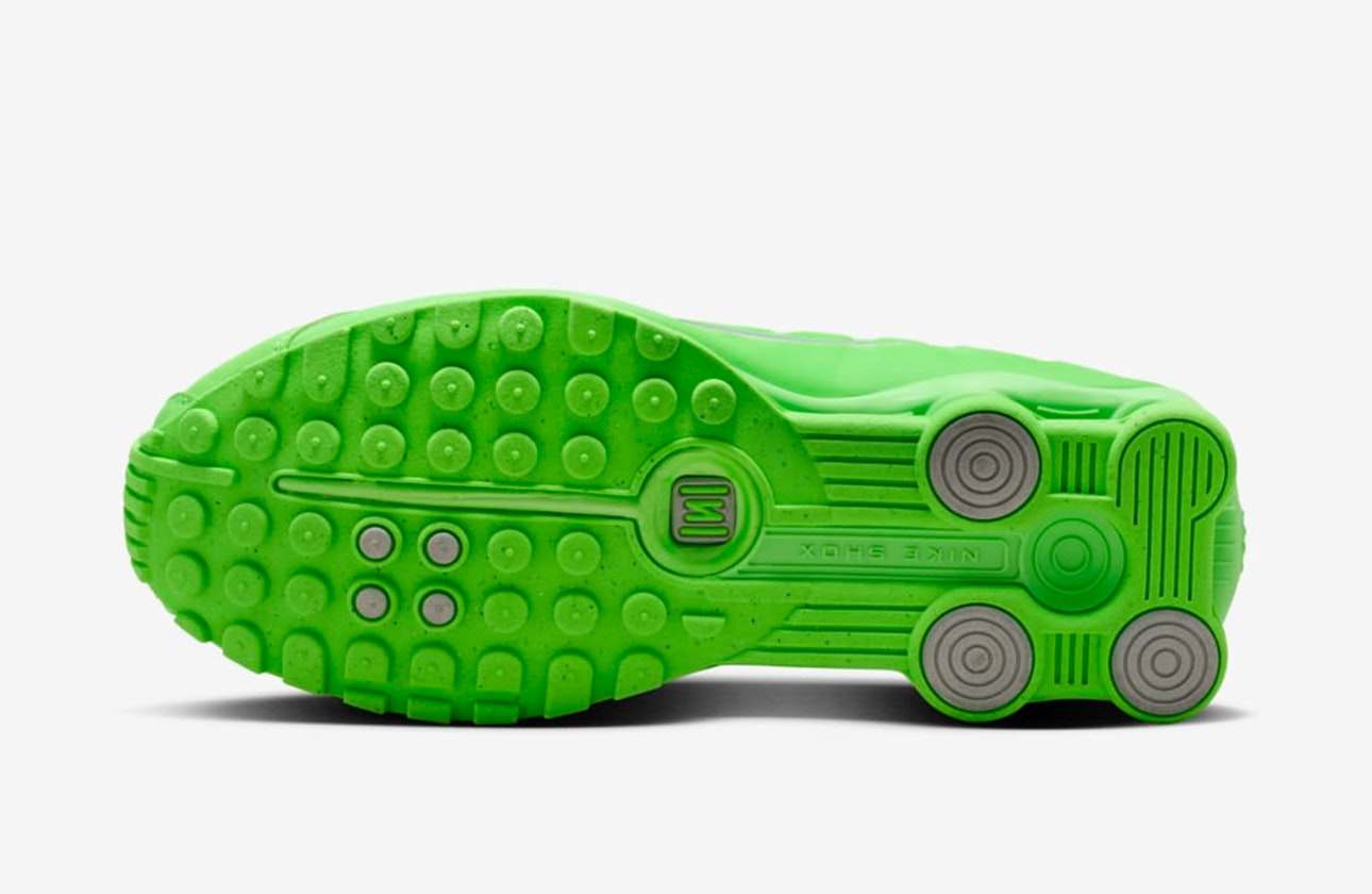 Nike Shox R4 "Green Strike"