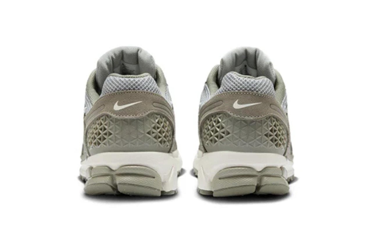 Nike Zoom Vomero 5 "Dark Stucco"