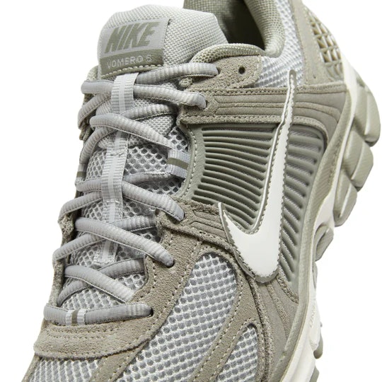 Nike Zoom Vomero 5 "Dark Stucco"