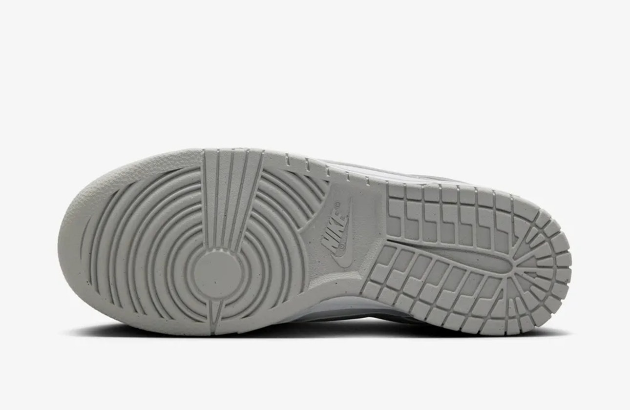 Nike Dunk Low "Next Nature" (Light Smoke Grey)