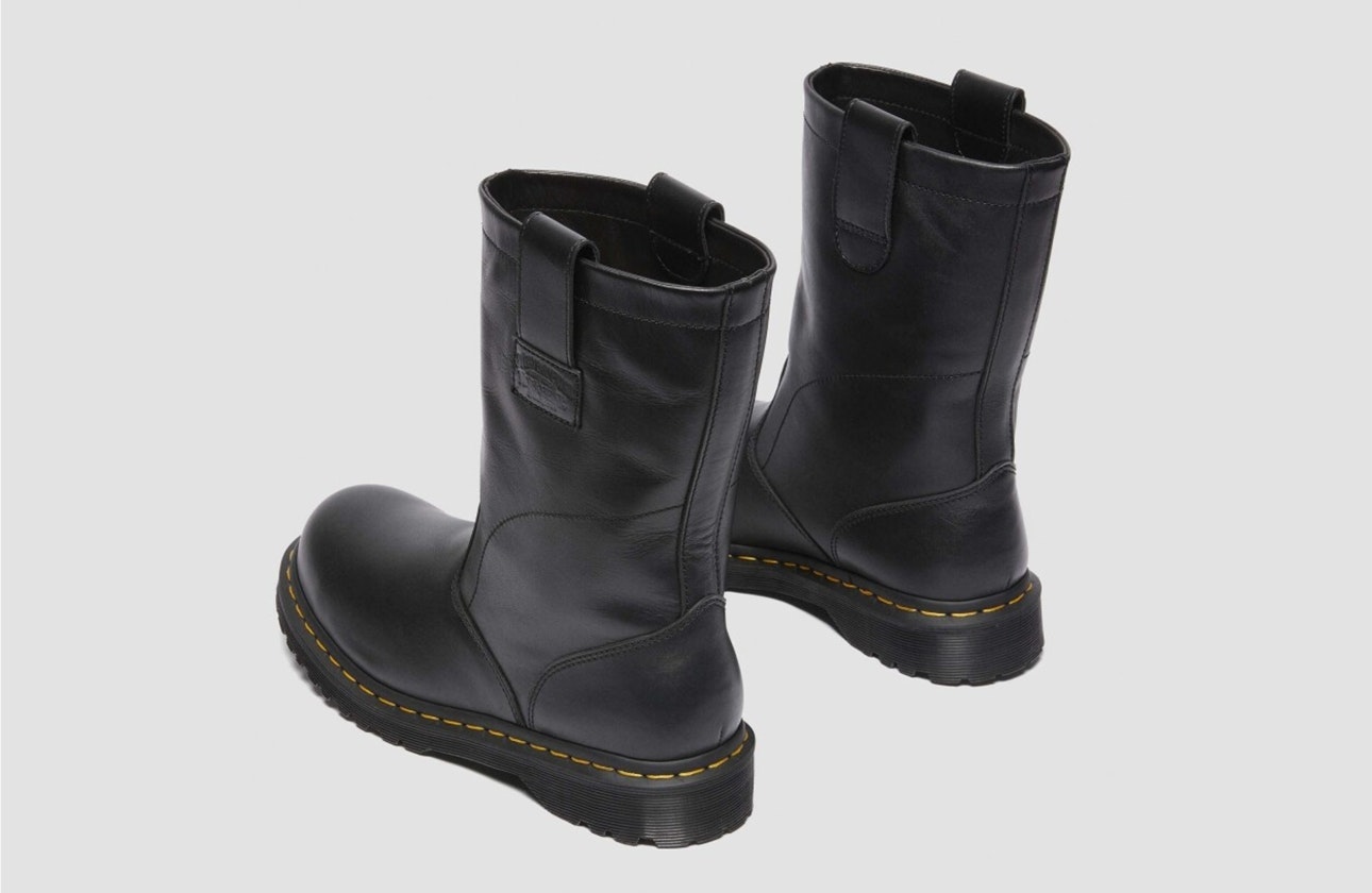 Stüssy x Dr. Martens 2295 "Black Leather"