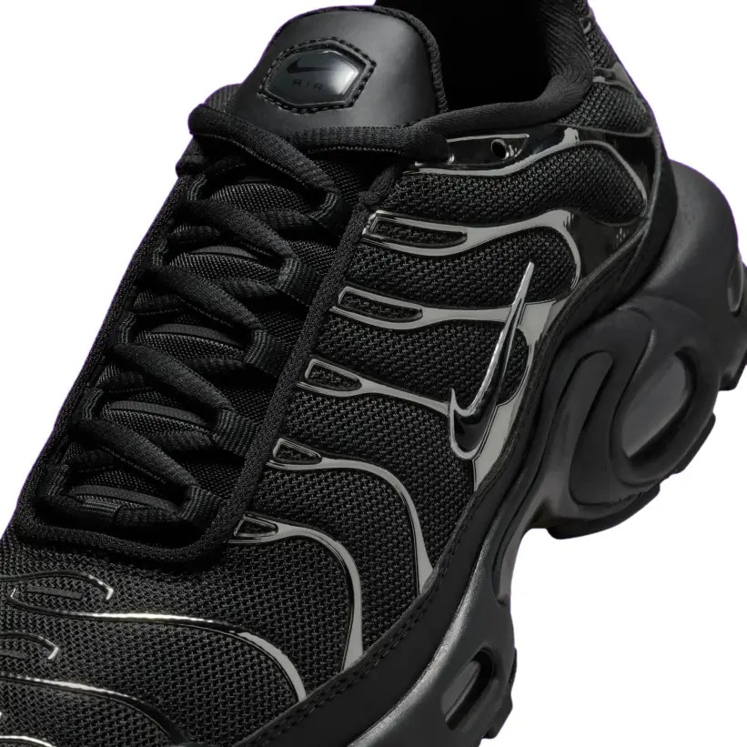 Nike Air Max Plus SE "Black Metallic"