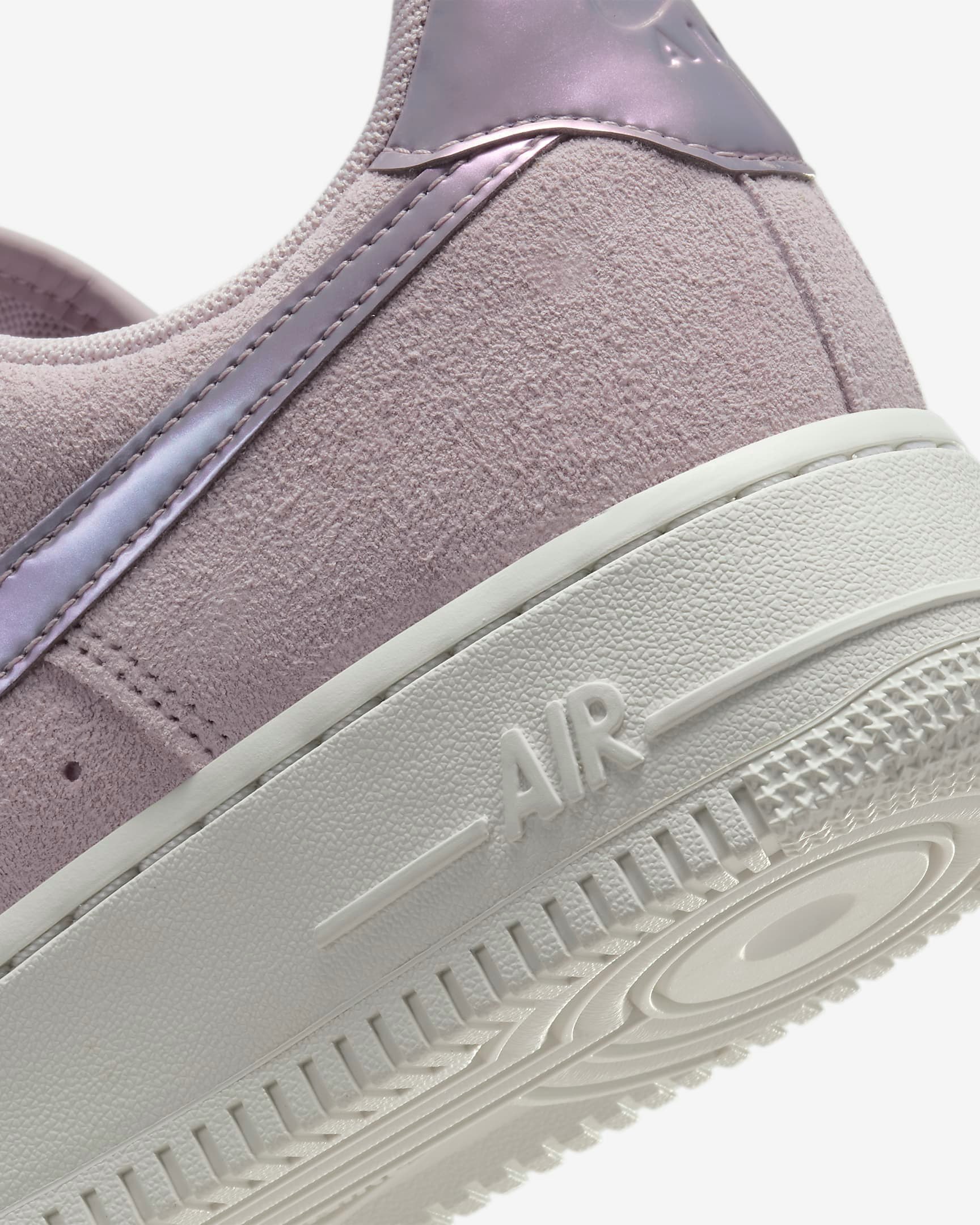 Nike Air Force 1 '07 SE "Platinum Violet"