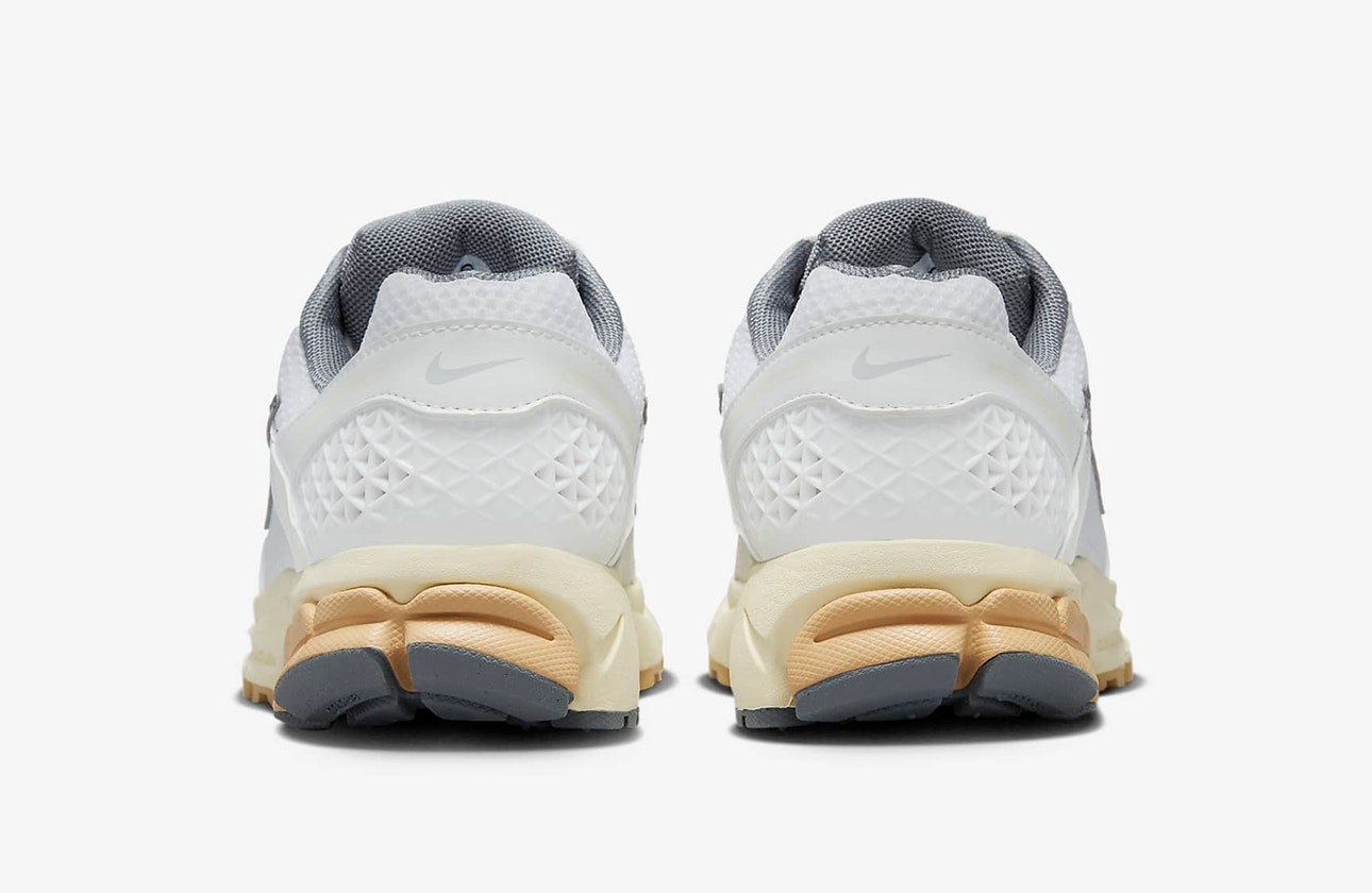 Nike Zoom Vomero 5 "Pure Platinum"